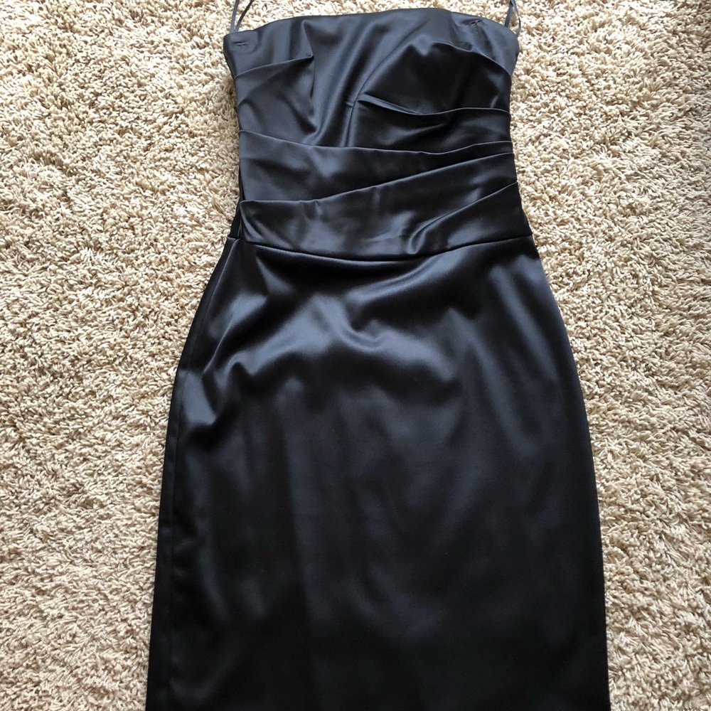 WHITE HOUSE BLACK MARKET black cocktail dress